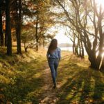 Menjalin Hubungan dengan Lingkungan dan Orang Lain Lewat Jalan Santai